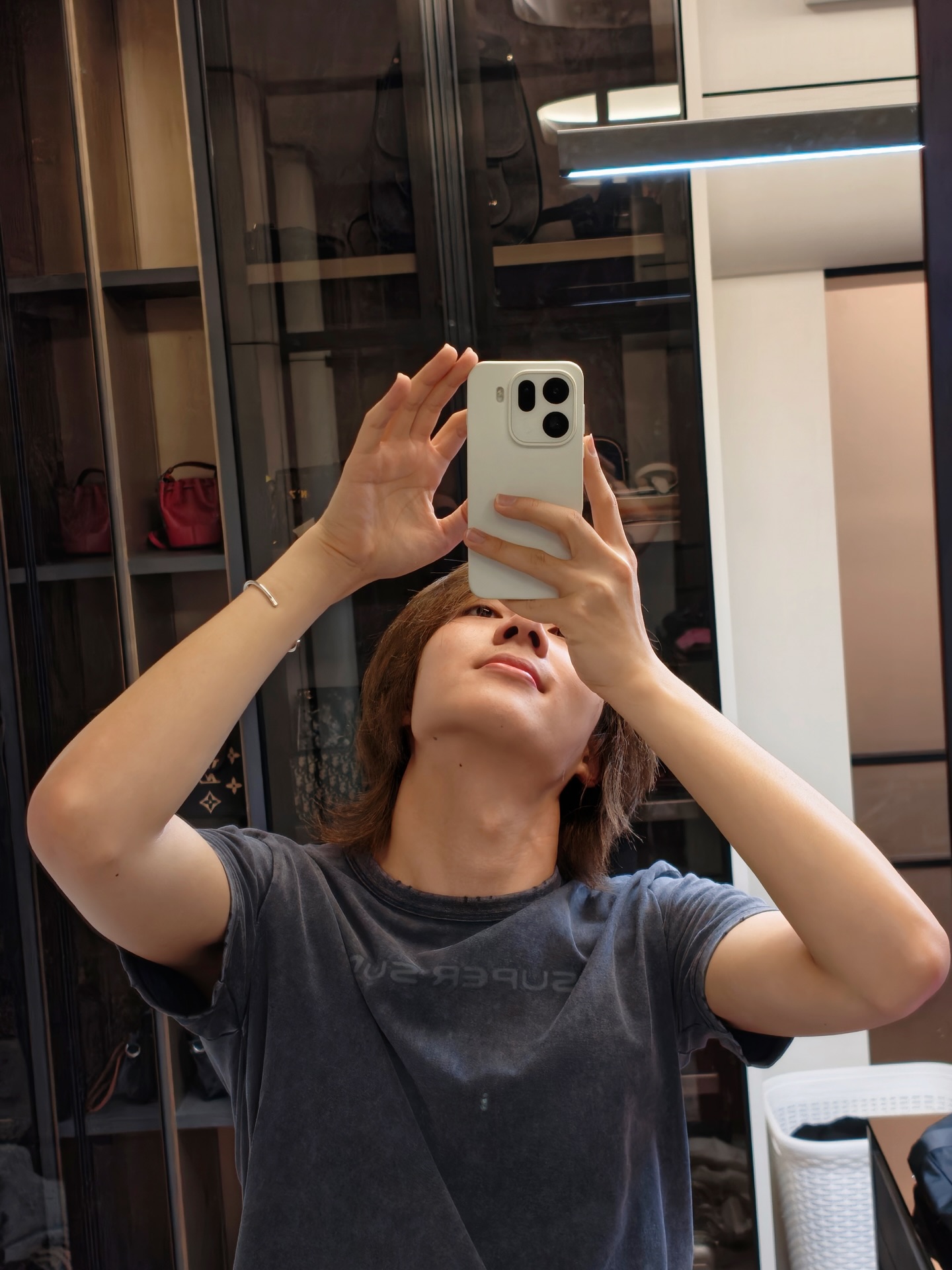 นุนิว - ชวรินทร์ เพริศพิริยะวงศ์