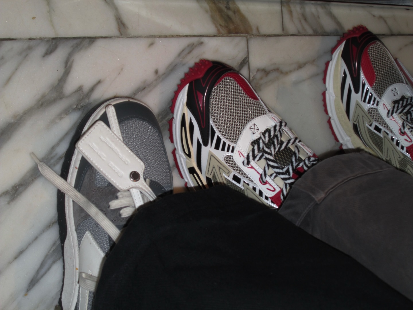 นุนิว - ชวรินทร์ เพริศพิริยะวงศ์