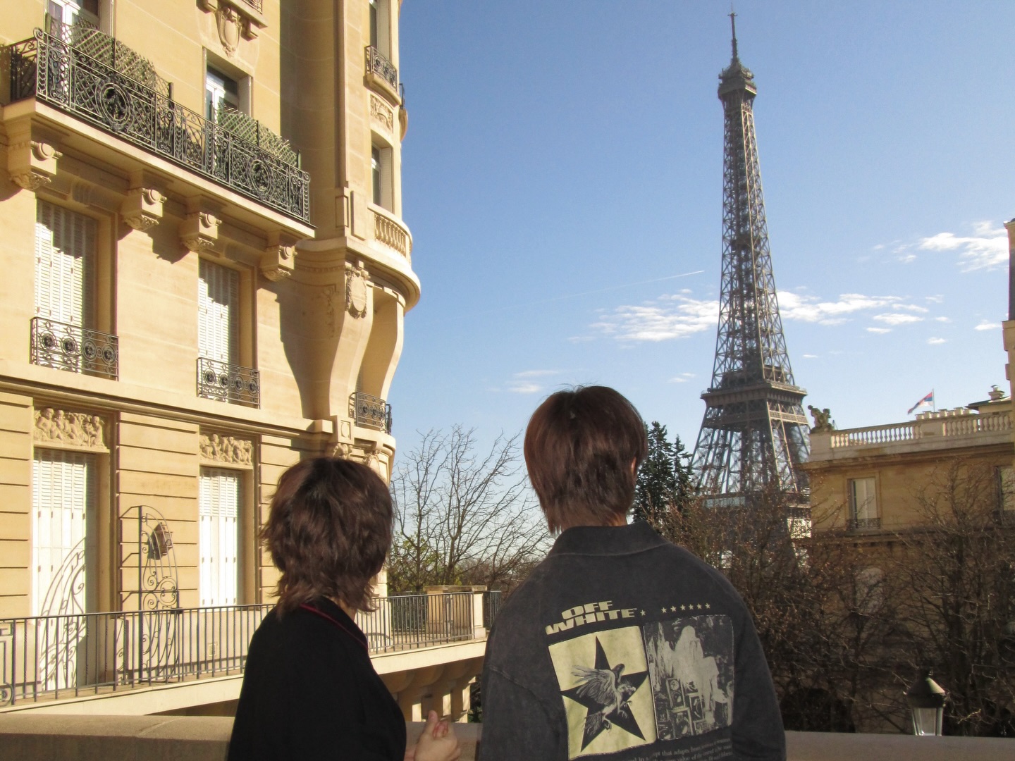 นุนิว - ชวรินทร์ เพริศพิริยะวงศ์