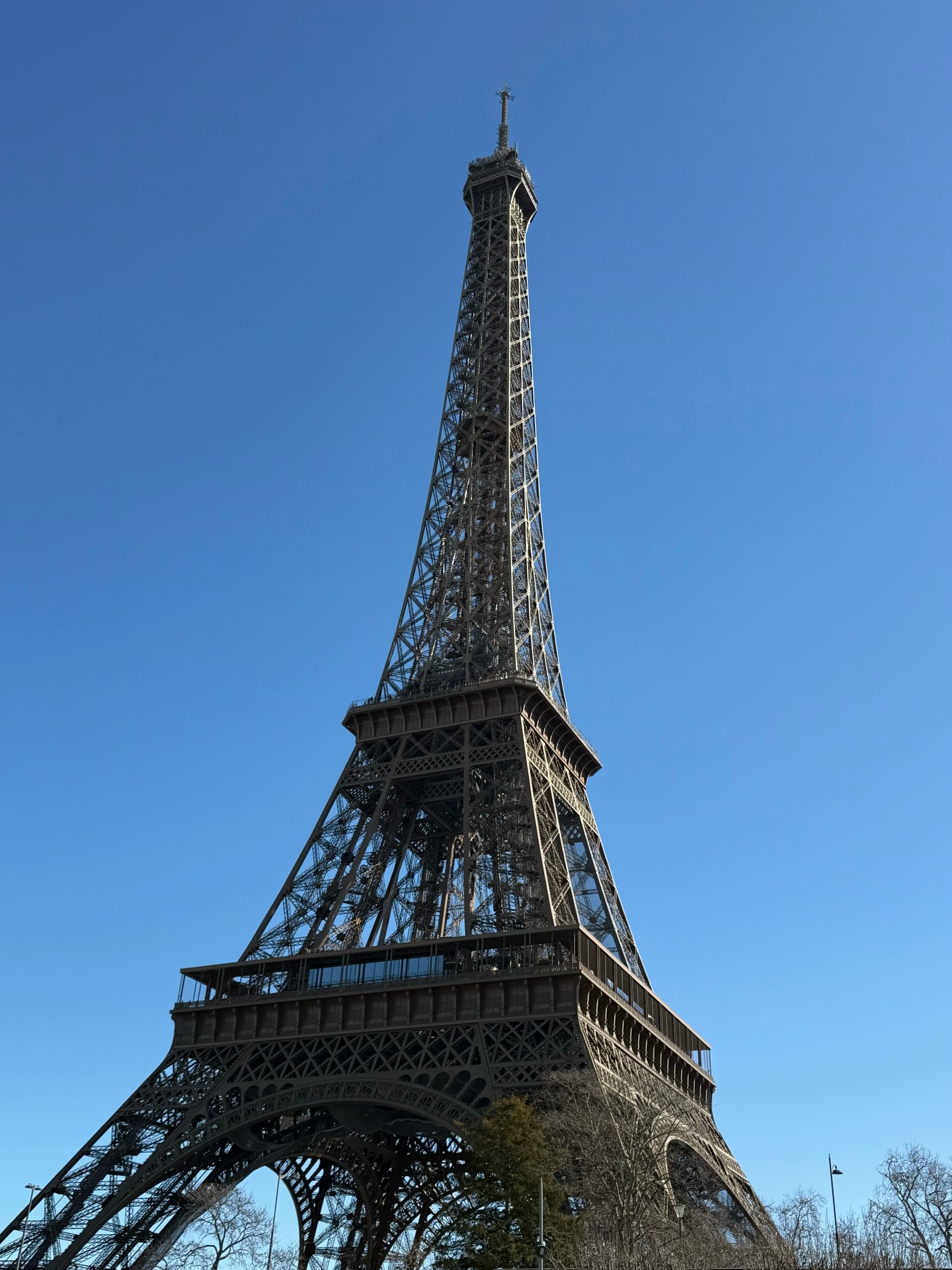 นุนิว - ชวรินทร์ เพริศพิริยะวงศ์