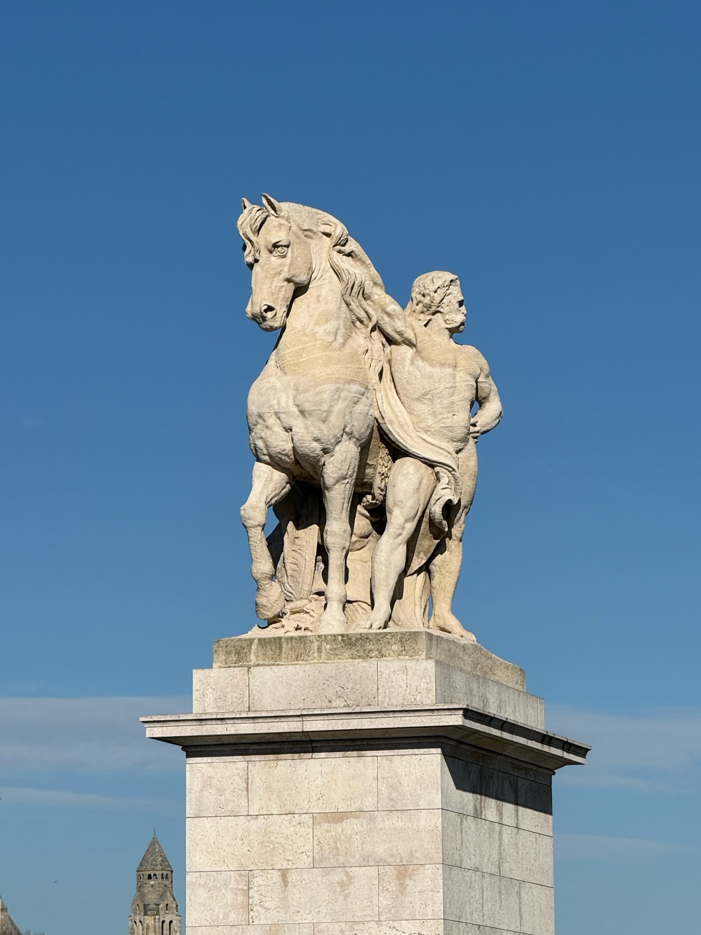 นุนิว - ชวรินทร์ เพริศพิริยะวงศ์