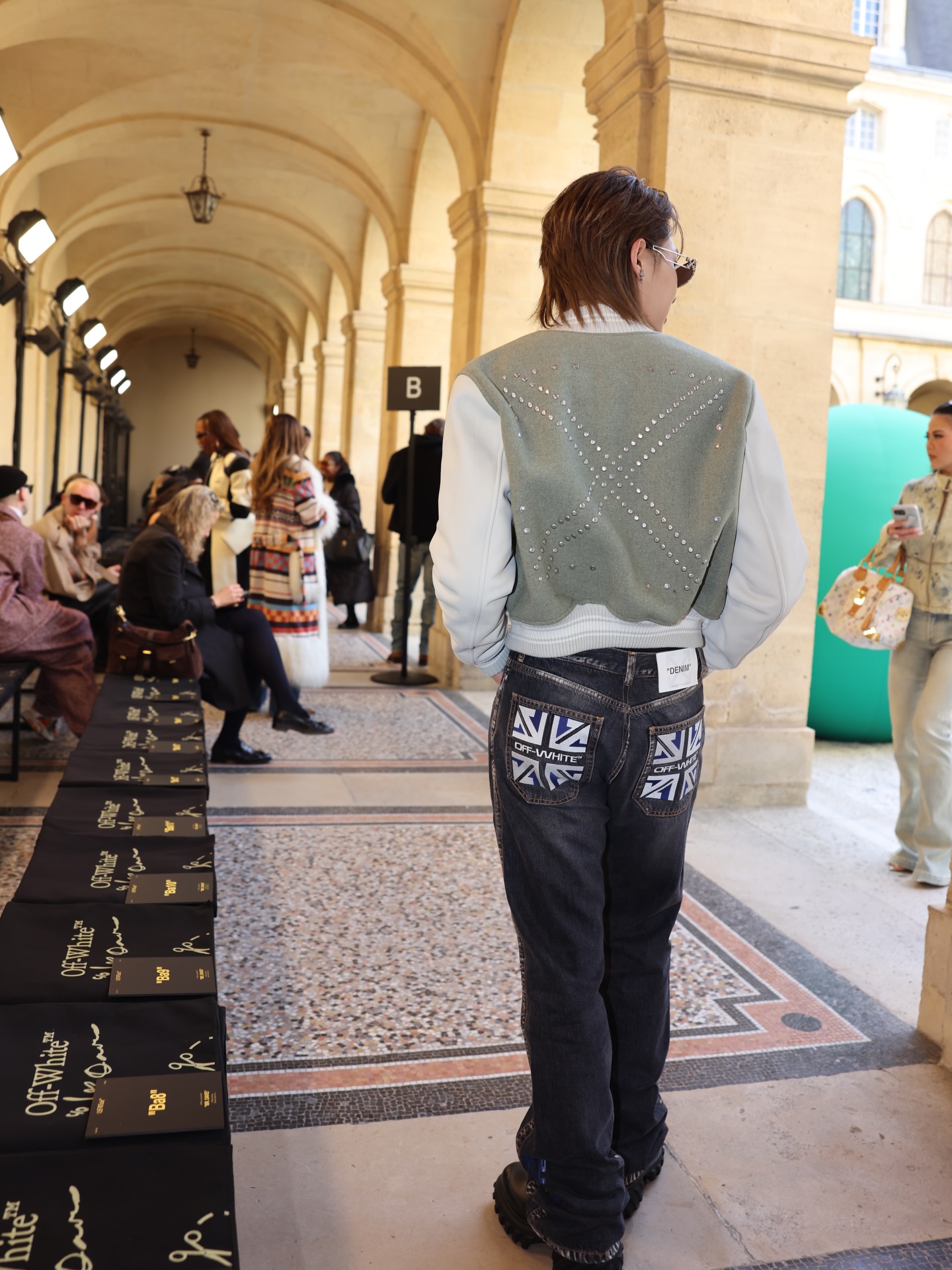 นุนิว - ชวรินทร์ เพริศพิริยะวงศ์