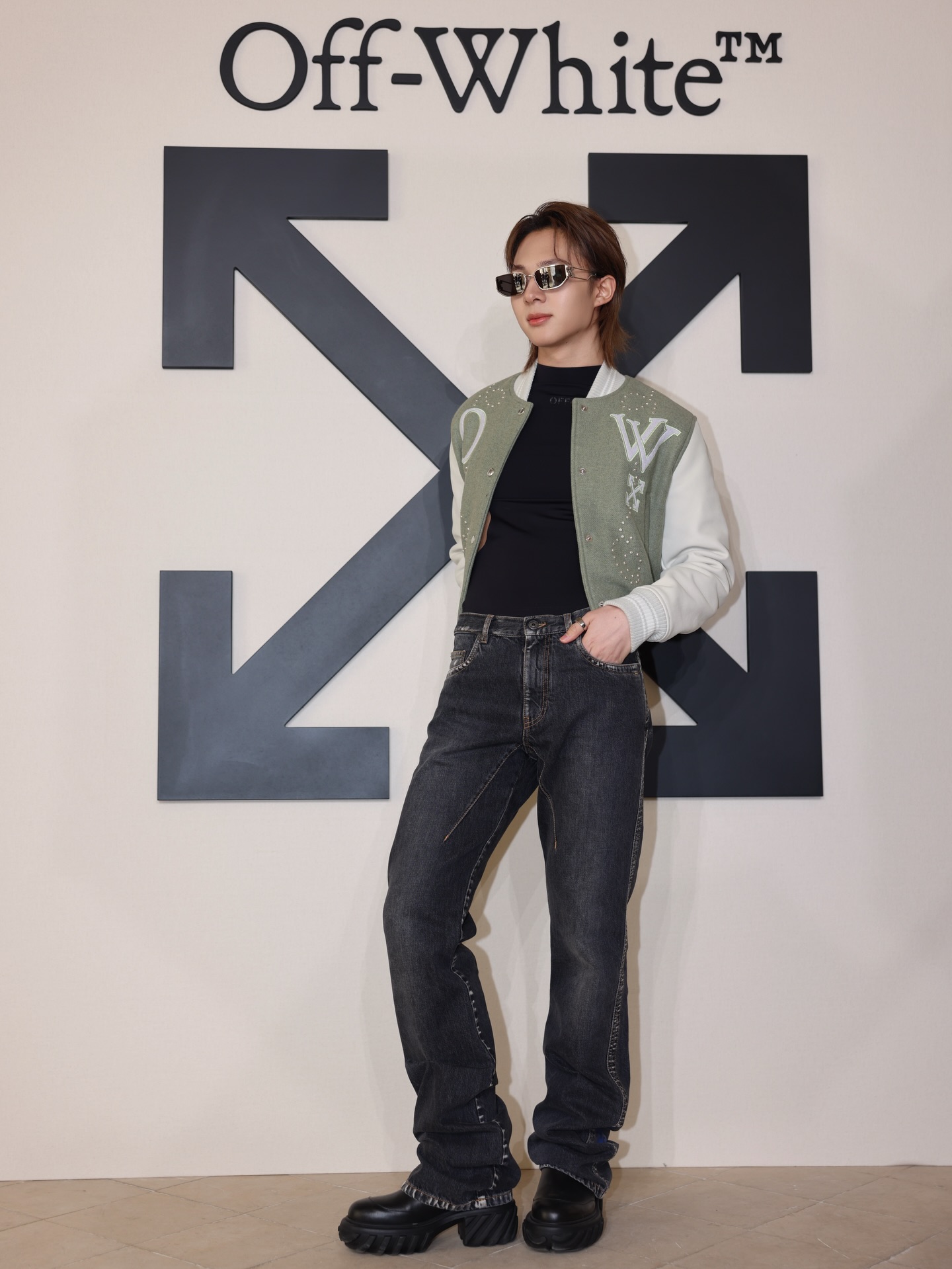 นุนิว - ชวรินทร์ เพริศพิริยะวงศ์