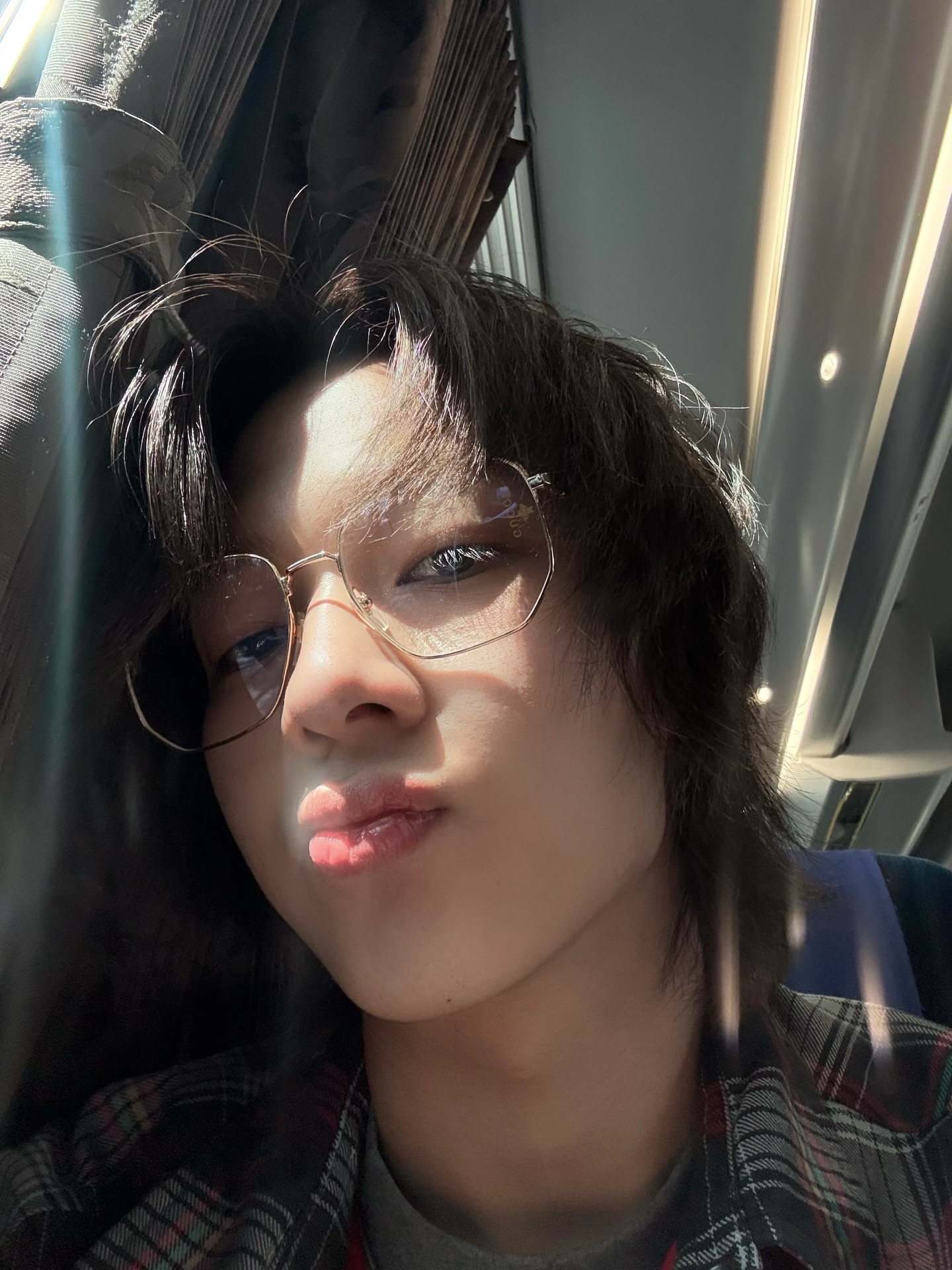 นุนิว - ชวรินทร์ เพริศพิริยะวงศ์