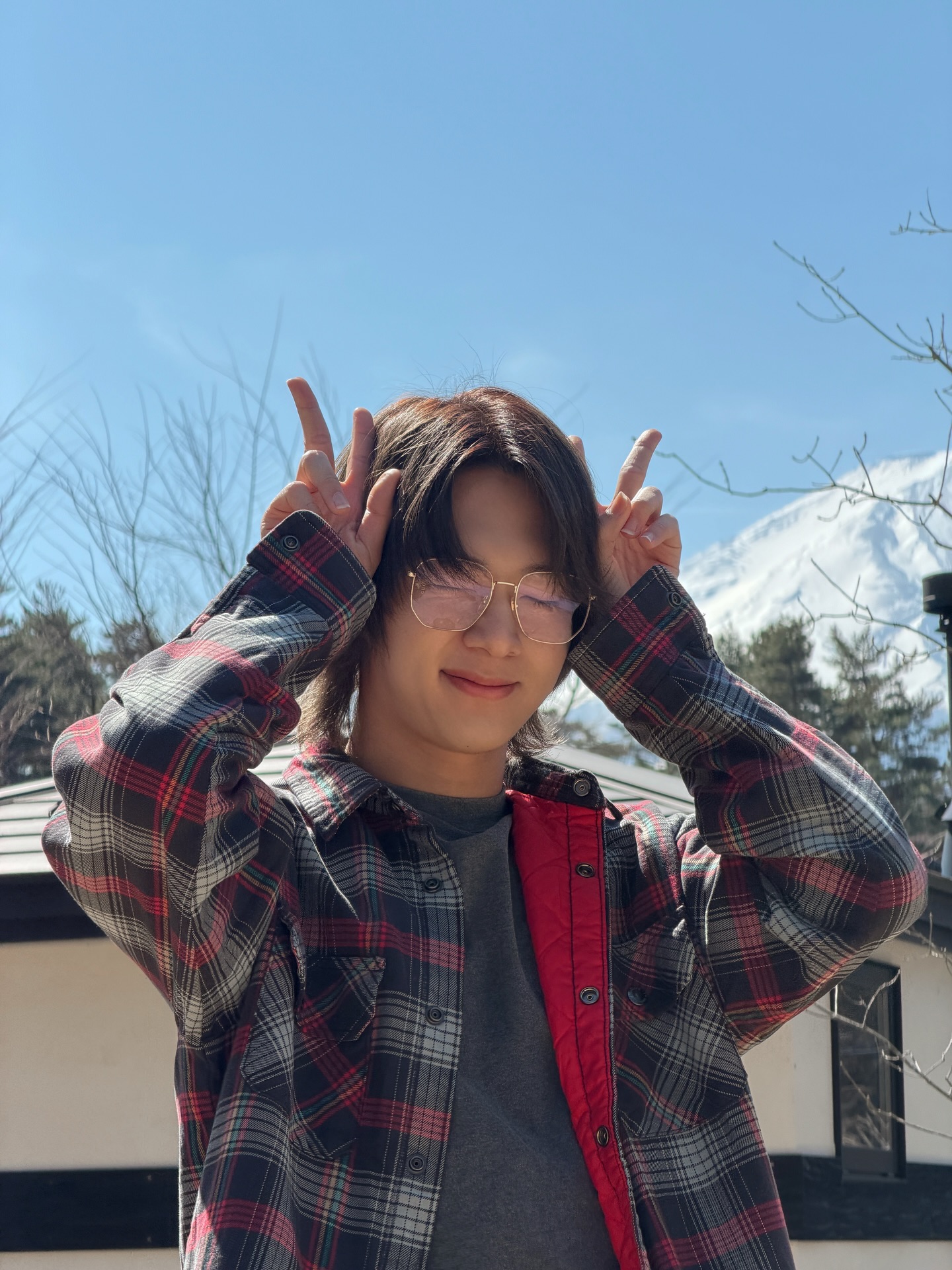 นุนิว - ชวรินทร์ เพริศพิริยะวงศ์