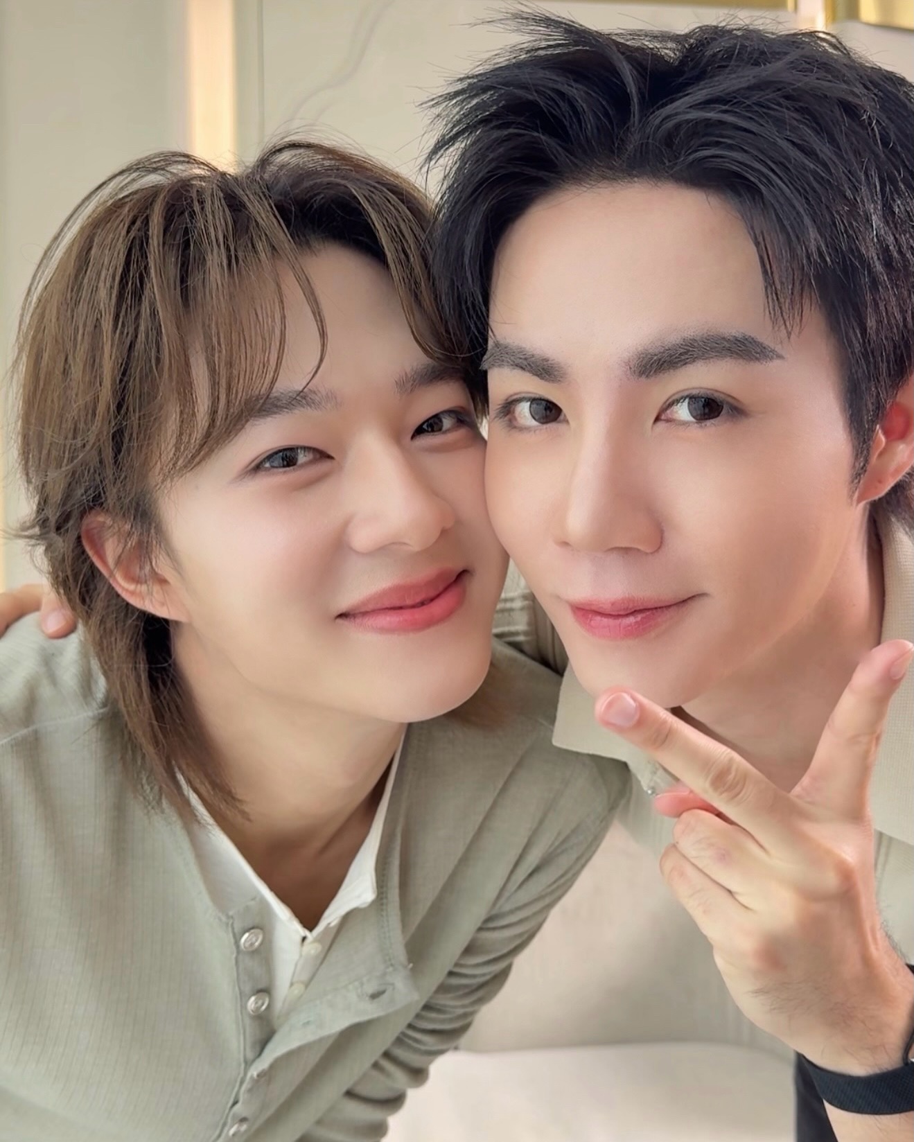 นุนิว - ชวรินทร์ เพริศพิริยะวงศ์