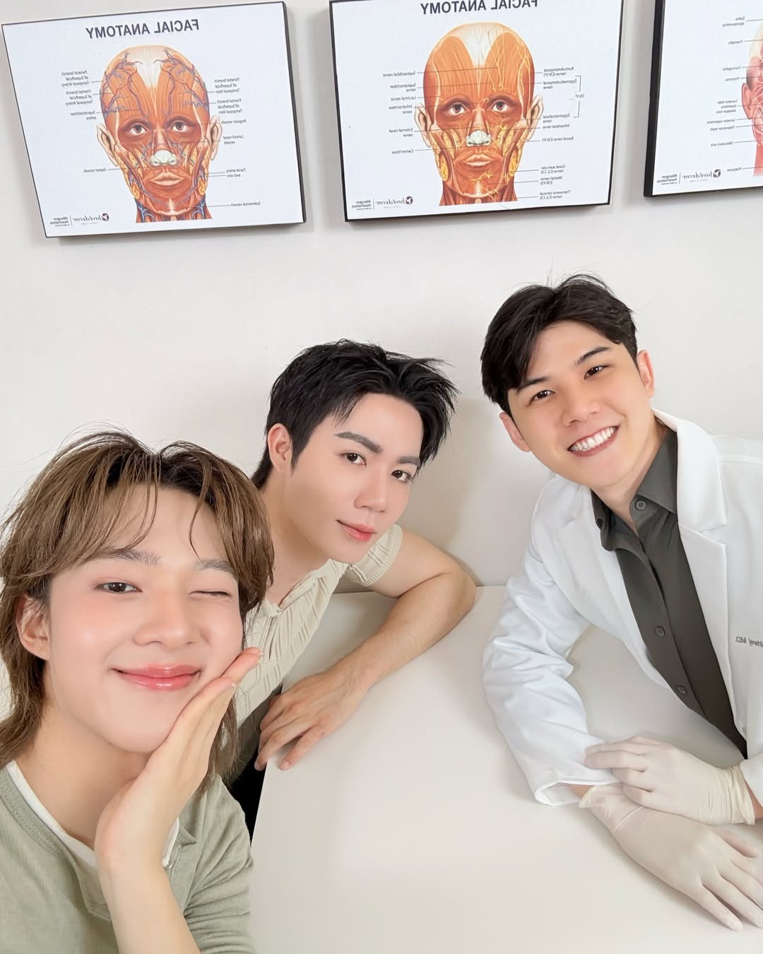 นุนิว - ชวรินทร์ เพริศพิริยะวงศ์