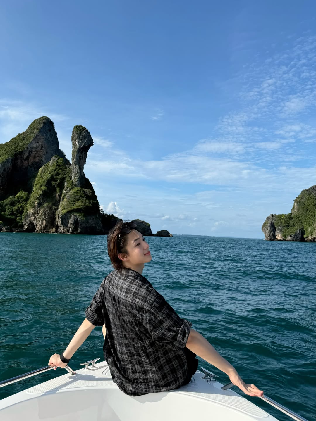 นุนิว - ชวรินทร์ เพริศพิริยะวงศ์