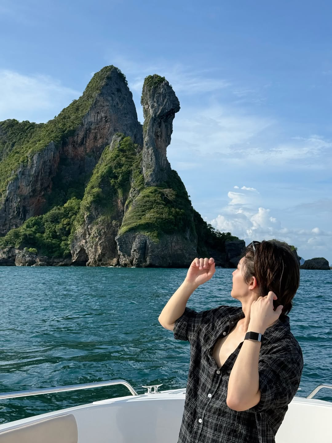 นุนิว - ชวรินทร์ เพริศพิริยะวงศ์