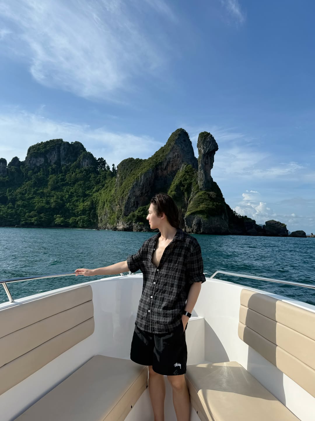 นุนิว - ชวรินทร์ เพริศพิริยะวงศ์