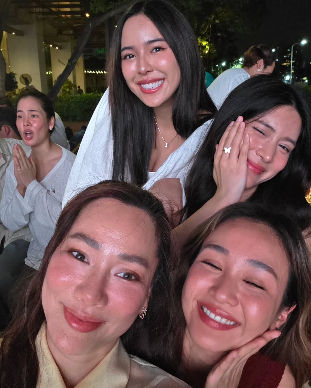 จอย - รินลณี ศรีเพ็ญ
