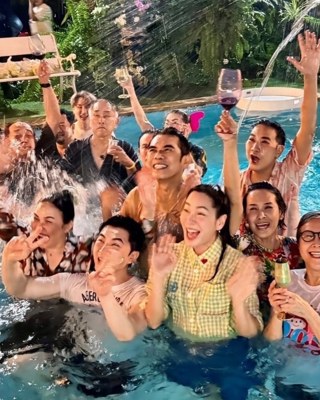 จอย - รินลณี ศรีเพ็ญ