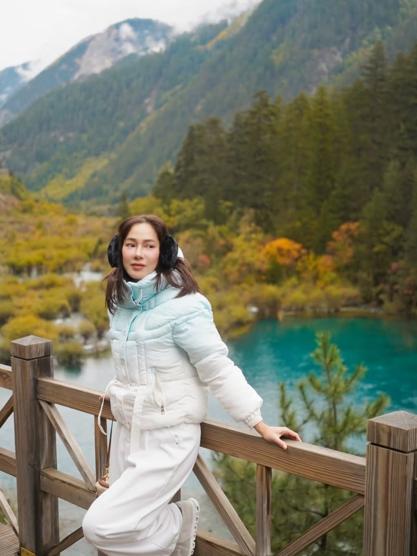 จอย - รินลณี ศรีเพ็ญ