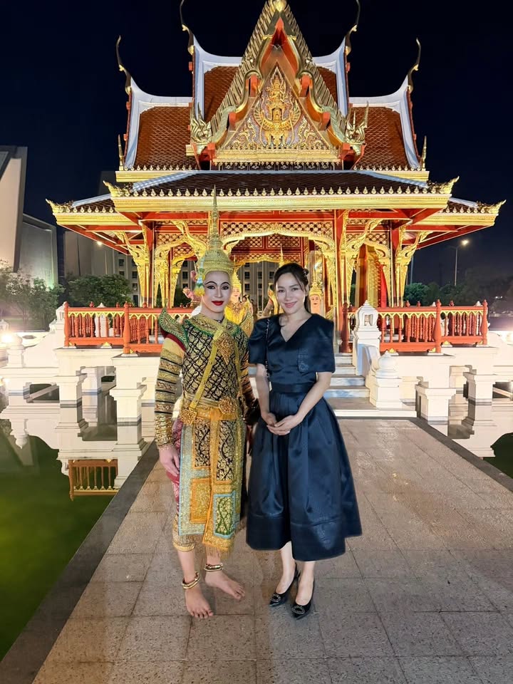 จอย - รินลณี ศรีเพ็ญ