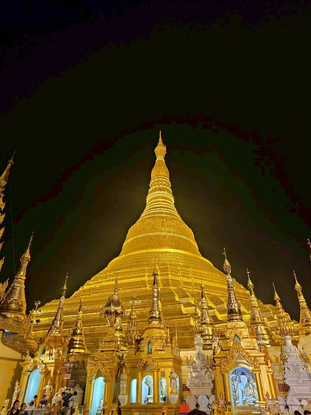 จอย - รินลณี ศรีเพ็ญ