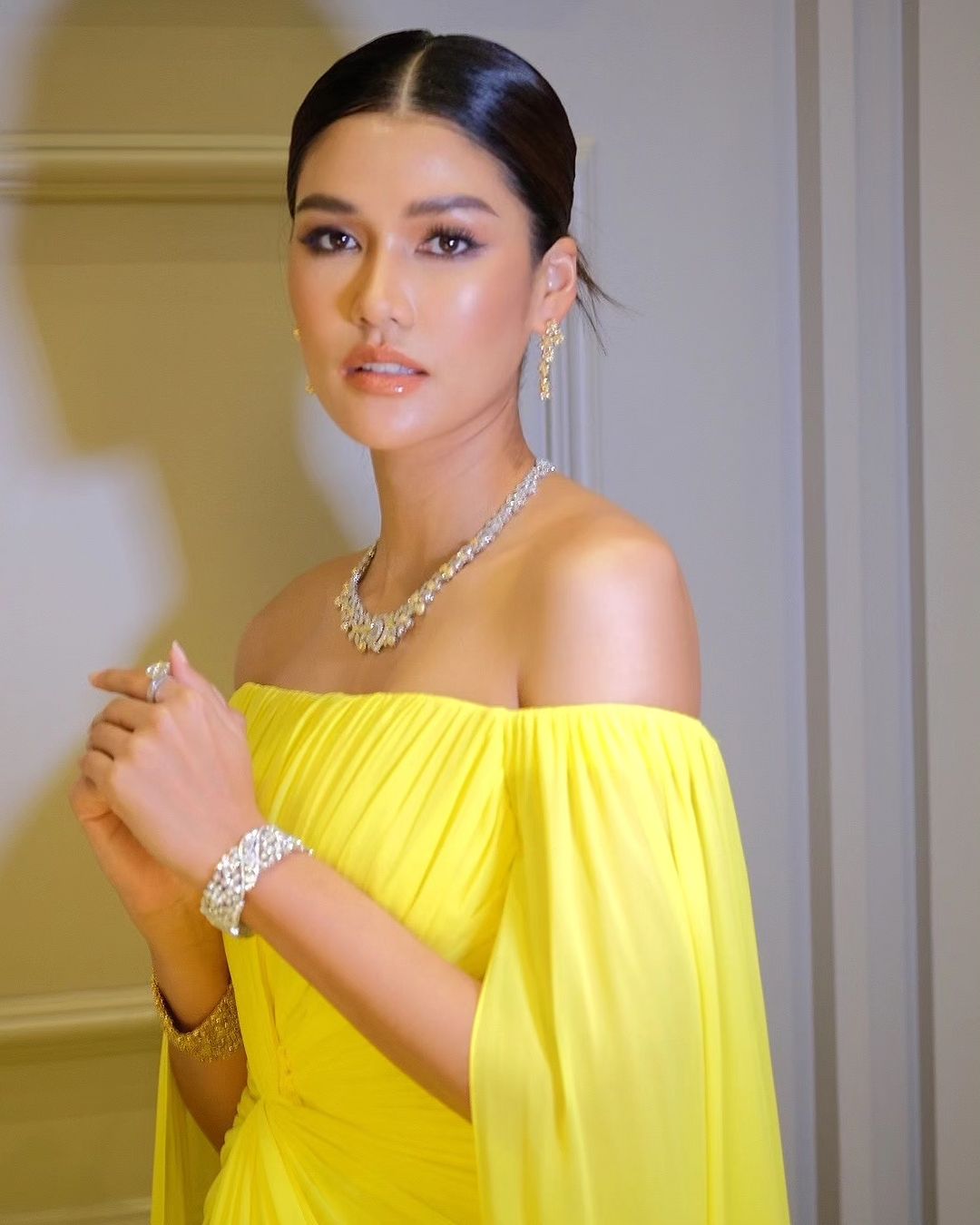 แนท - อนิพรณ์  เฉลิมบูรณะวงศ์