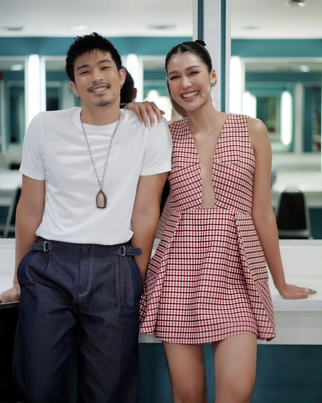 แนท - อนิพรณ์  เฉลิมบูรณะวงศ์