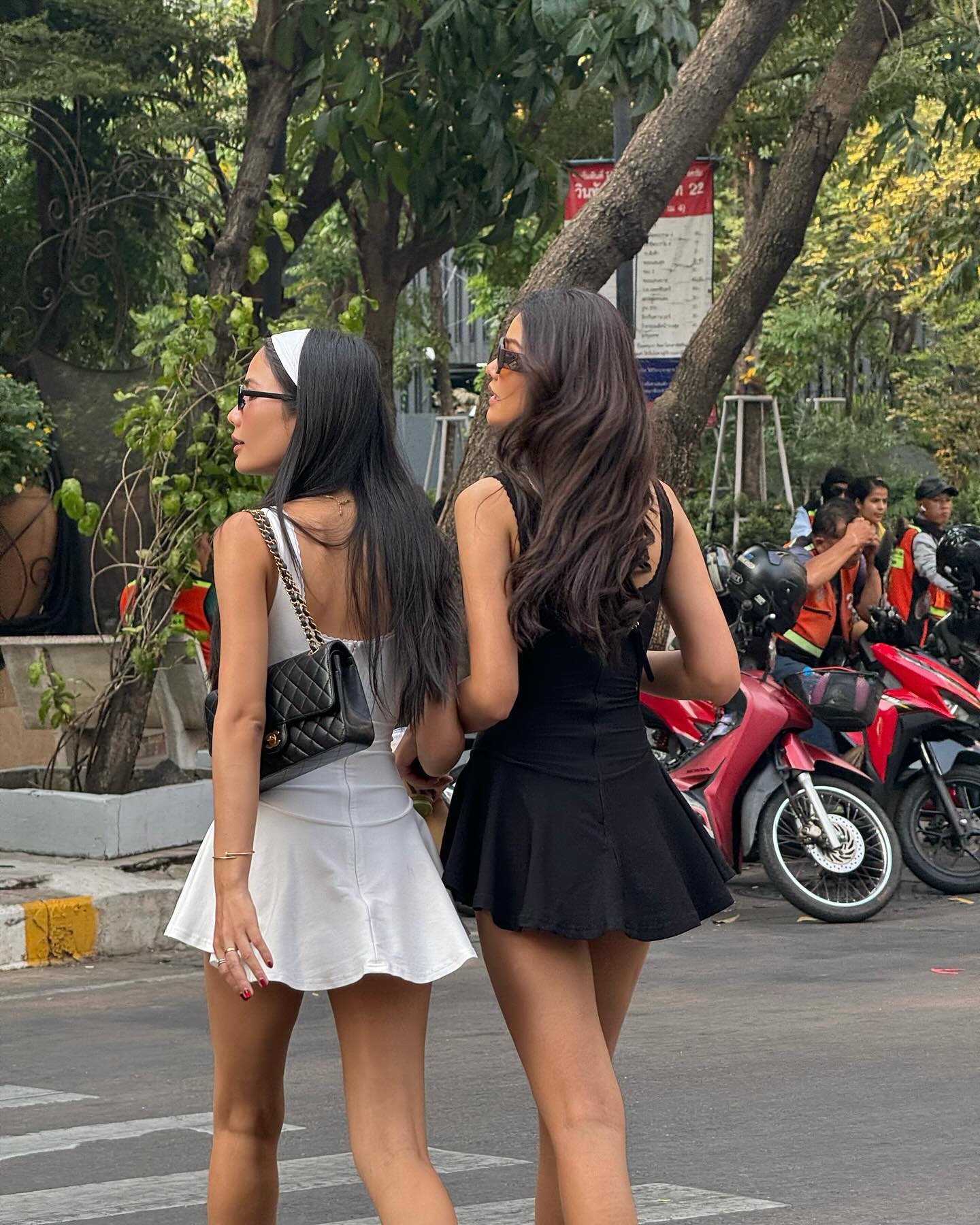 แนท - อนิพรณ์  เฉลิมบูรณะวงศ์