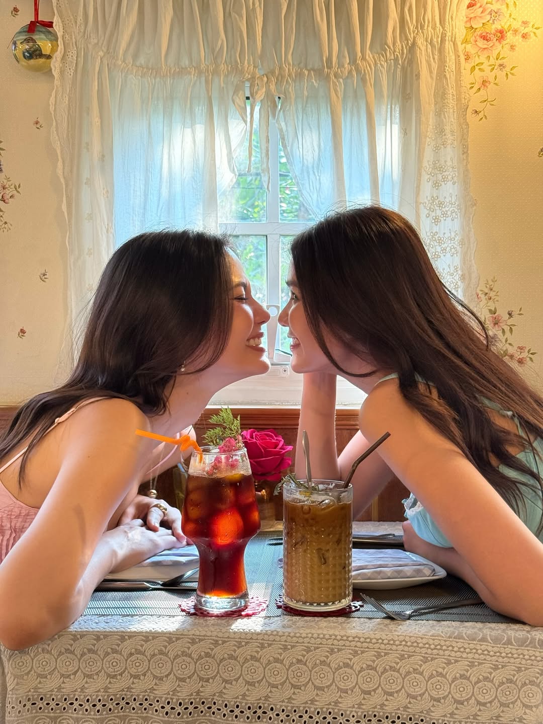 แนท - อนิพรณ์  เฉลิมบูรณะวงศ์