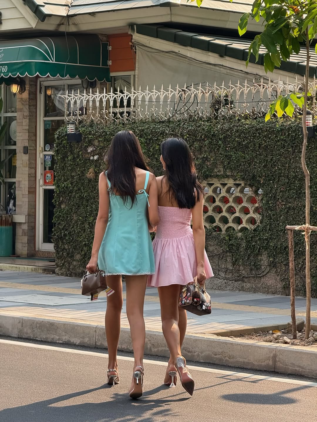 แนท - อนิพรณ์  เฉลิมบูรณะวงศ์