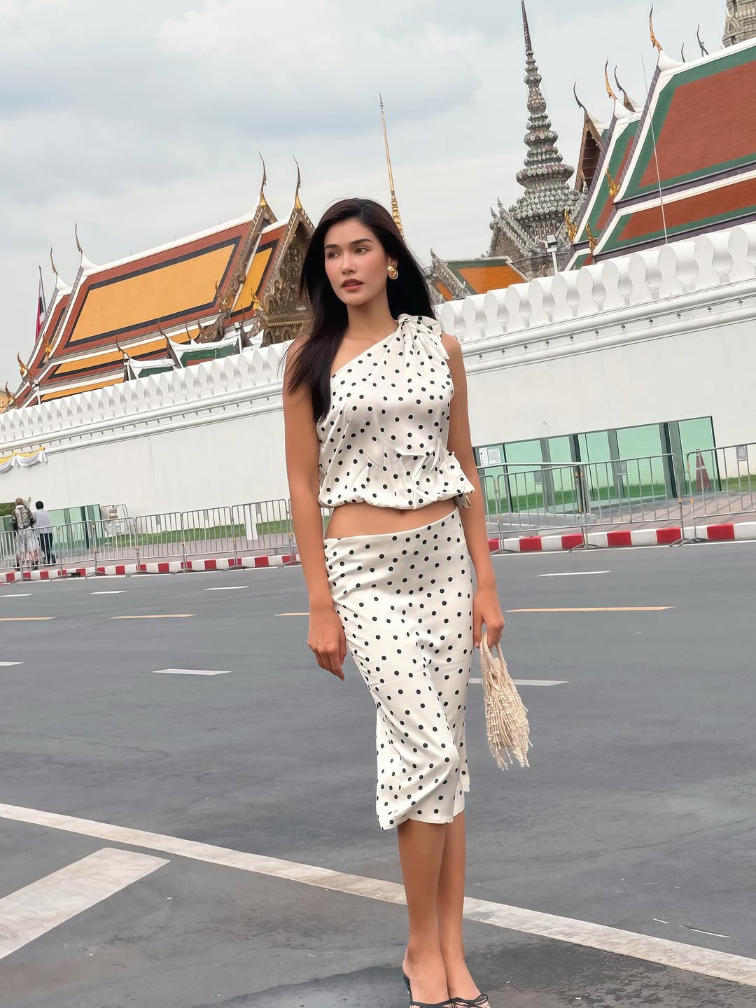 แนท - อนิพรณ์  เฉลิมบูรณะวงศ์
