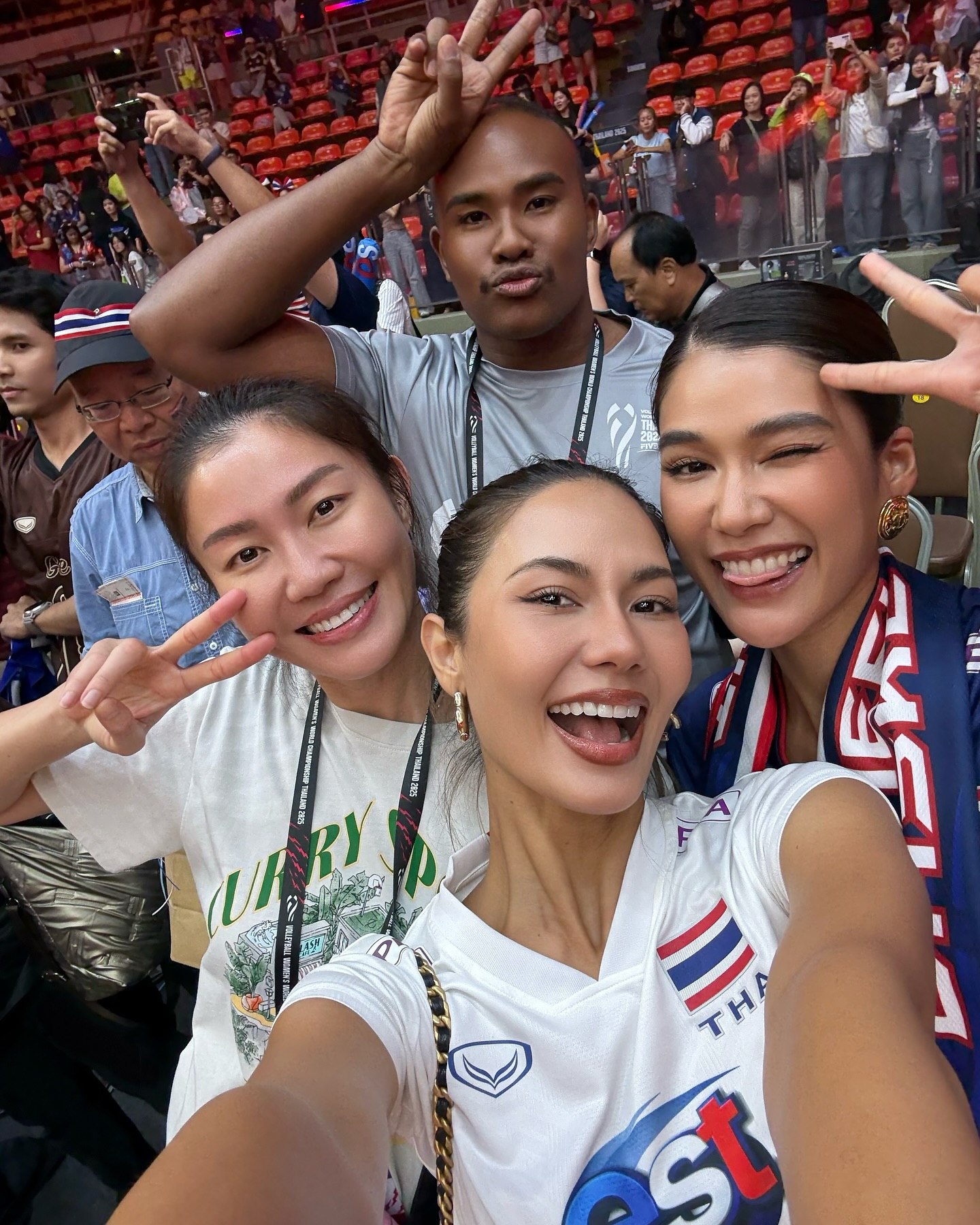 แนท - อนิพรณ์  เฉลิมบูรณะวงศ์