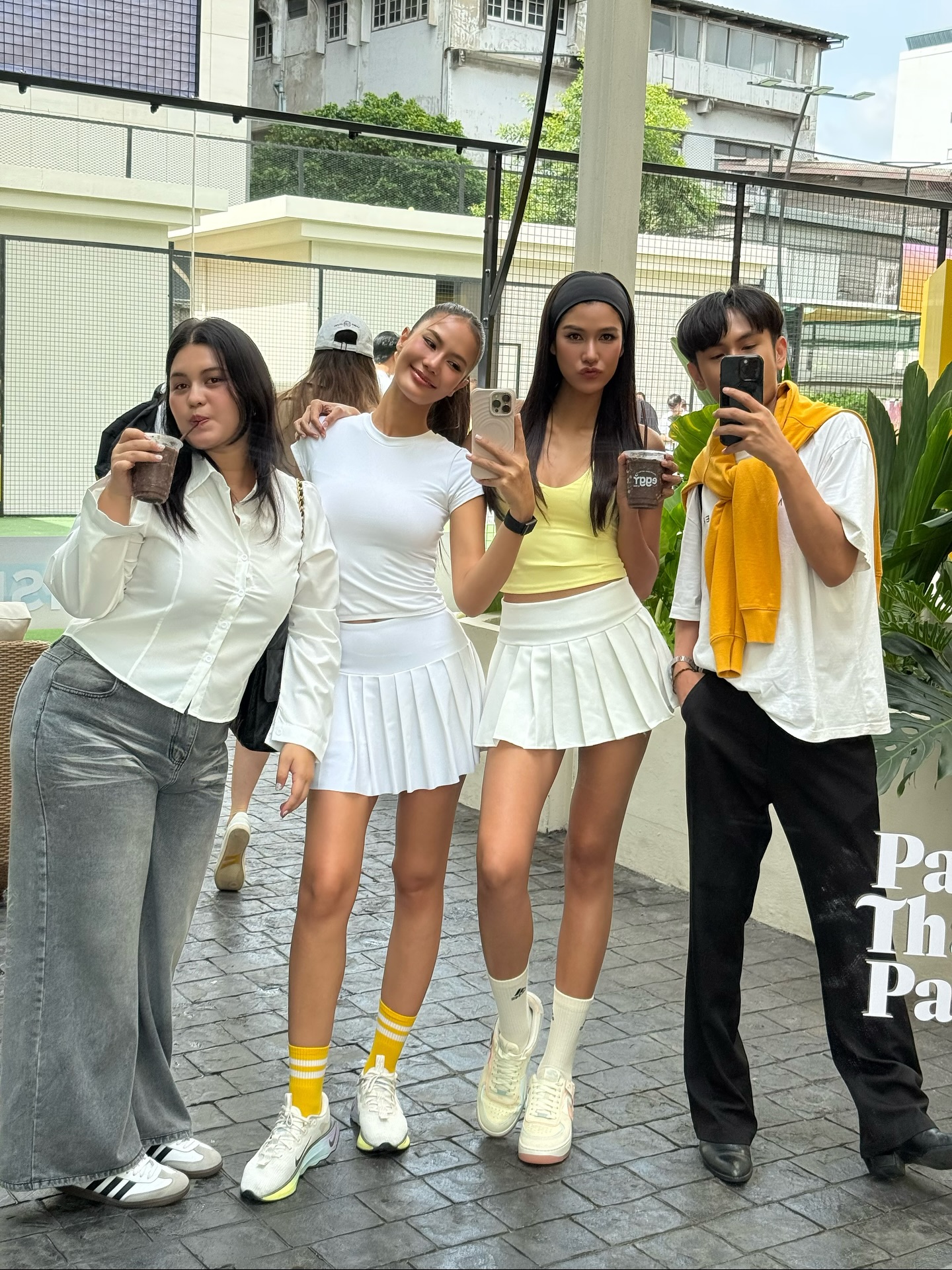 แนท - อนิพรณ์  เฉลิมบูรณะวงศ์