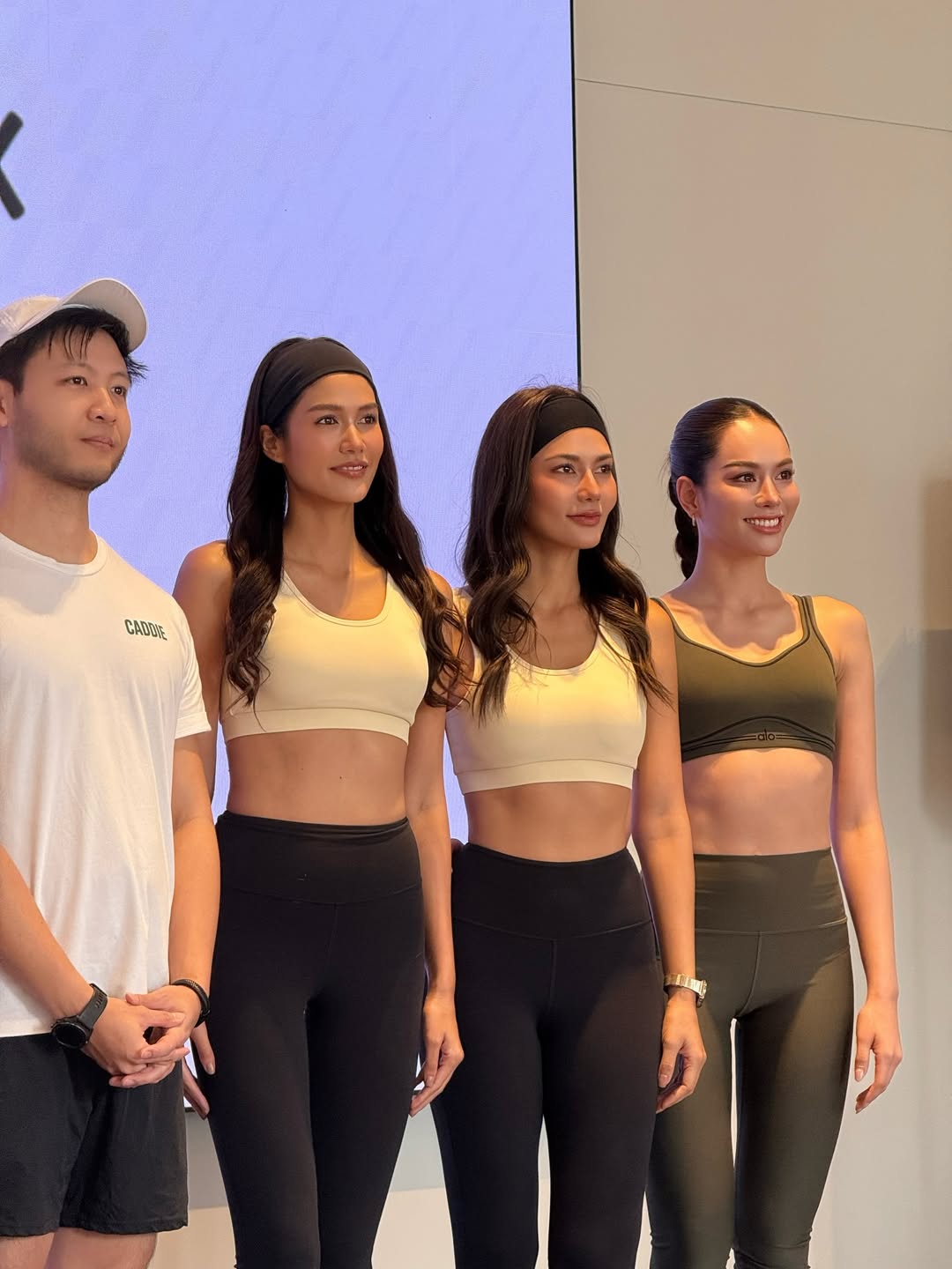 แนท - อนิพรณ์  เฉลิมบูรณะวงศ์