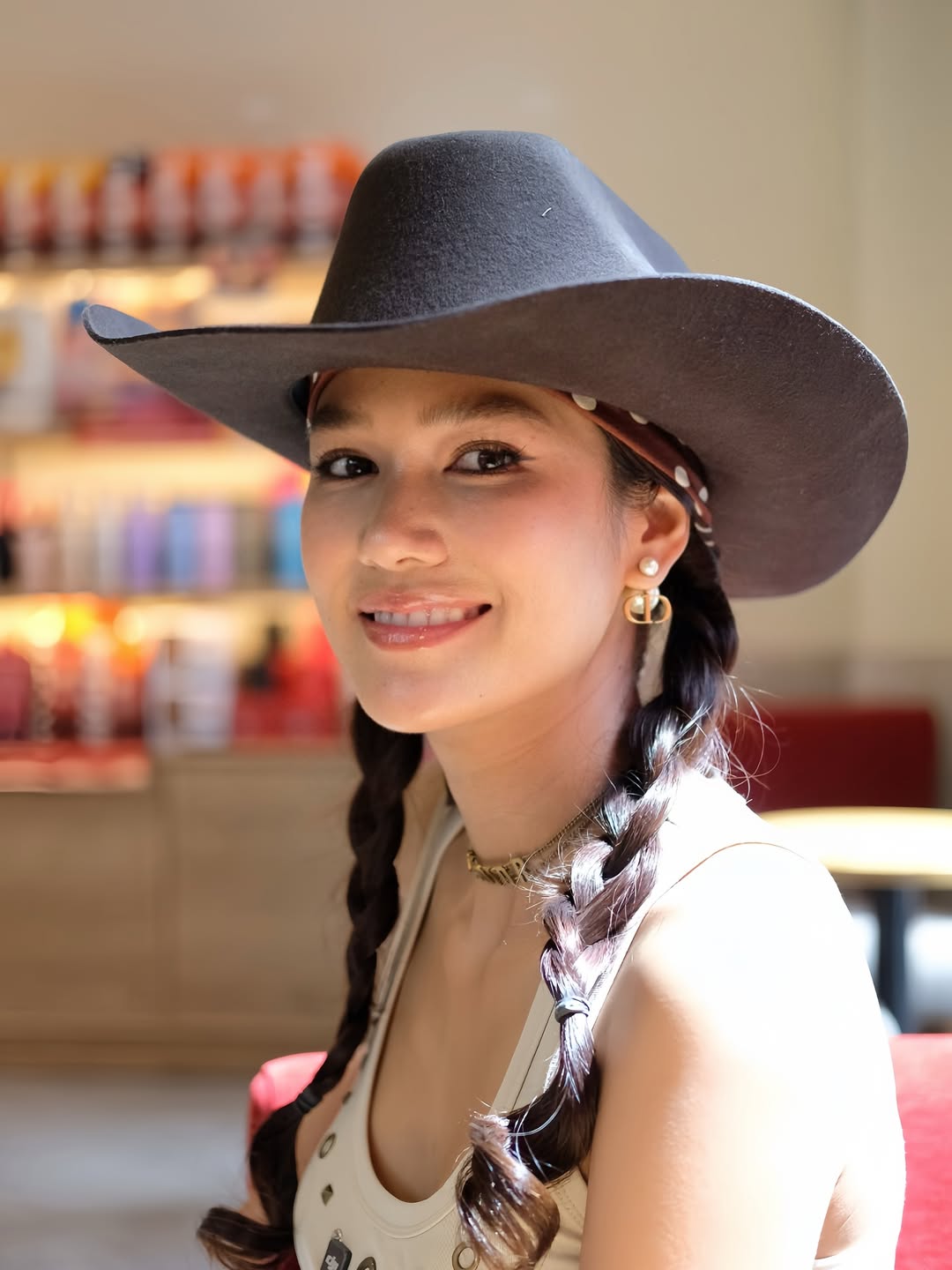 แนท - อนิพรณ์  เฉลิมบูรณะวงศ์