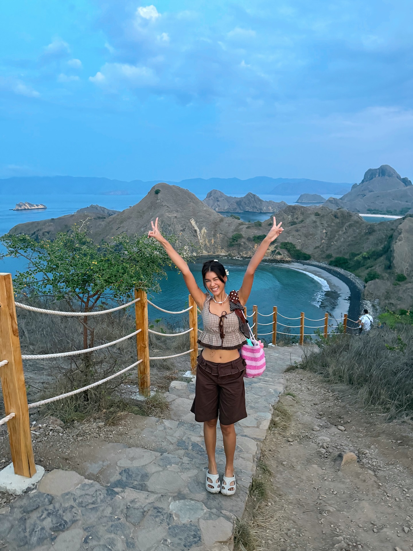 แนท - อนิพรณ์  เฉลิมบูรณะวงศ์