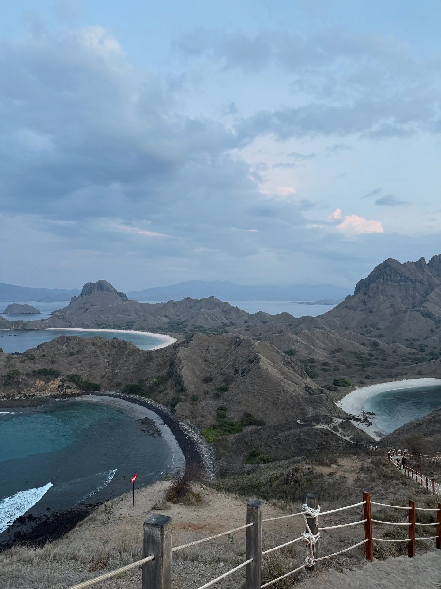 แนท - อนิพรณ์  เฉลิมบูรณะวงศ์