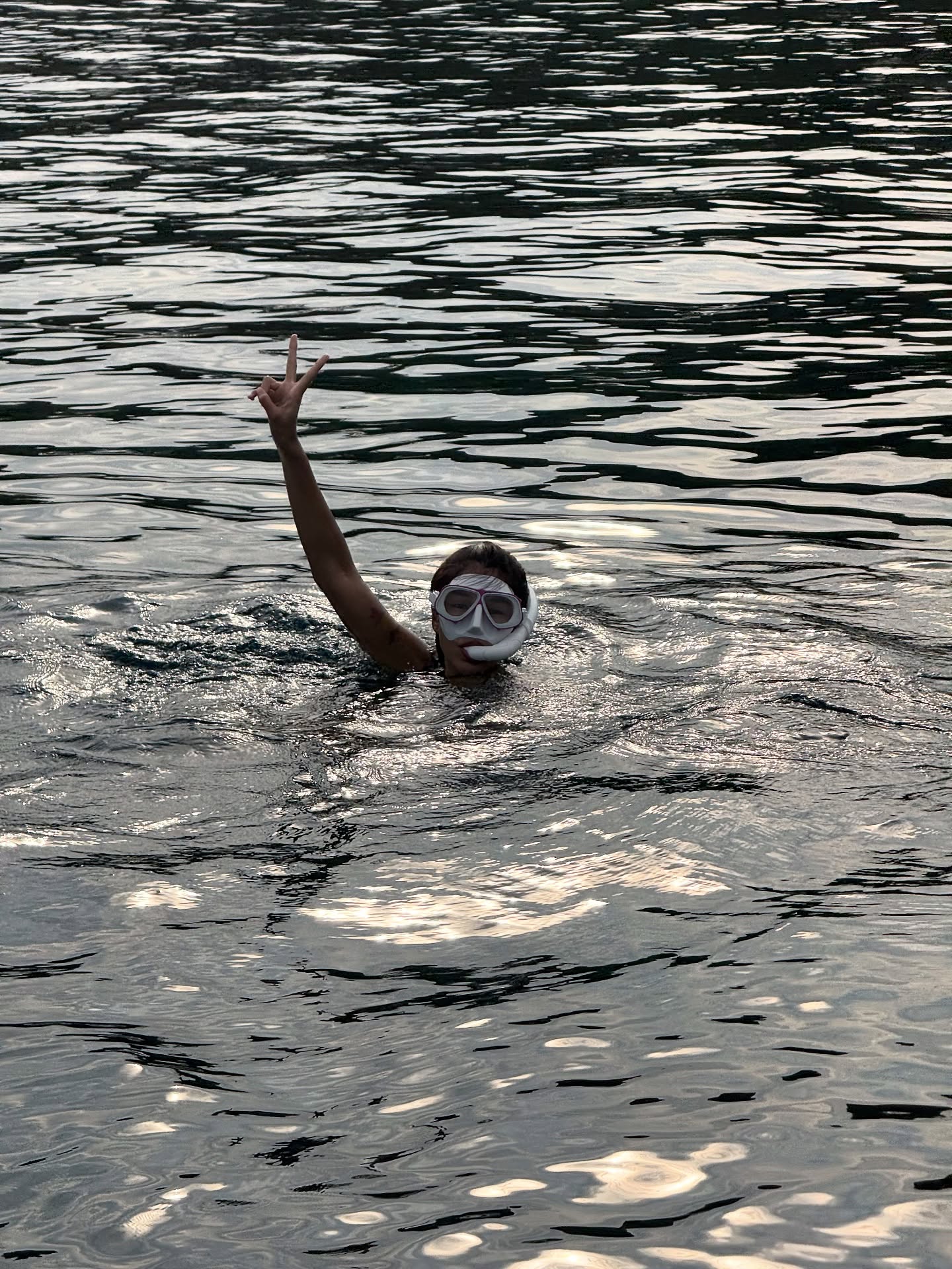 แนท - อนิพรณ์  เฉลิมบูรณะวงศ์