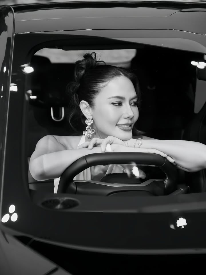 แนท - อนิพรณ์  เฉลิมบูรณะวงศ์