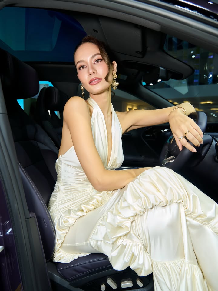 แนท - อนิพรณ์  เฉลิมบูรณะวงศ์