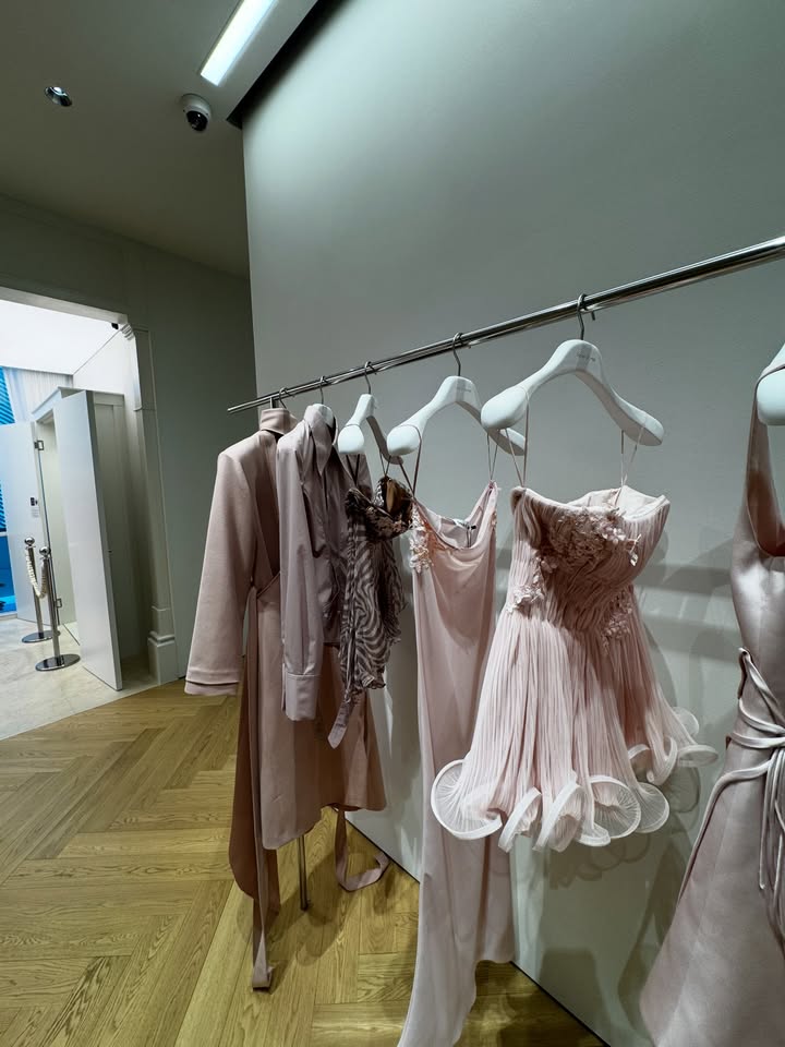 แนท - อนิพรณ์  เฉลิมบูรณะวงศ์