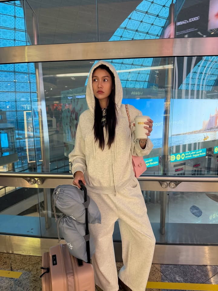 แนท - อนิพรณ์  เฉลิมบูรณะวงศ์