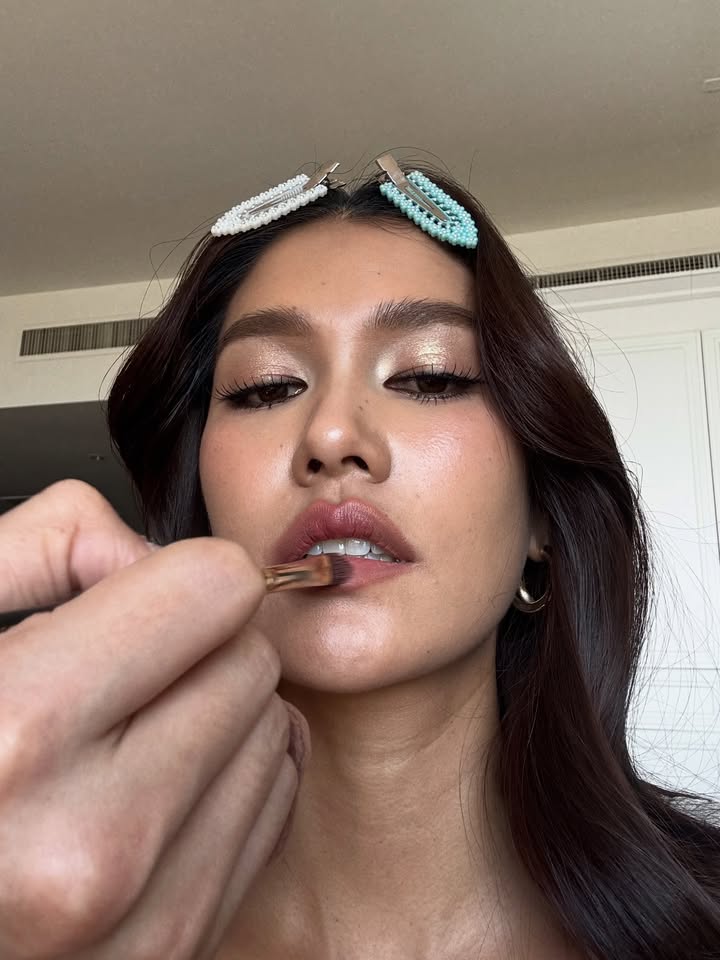 แนท - อนิพรณ์  เฉลิมบูรณะวงศ์