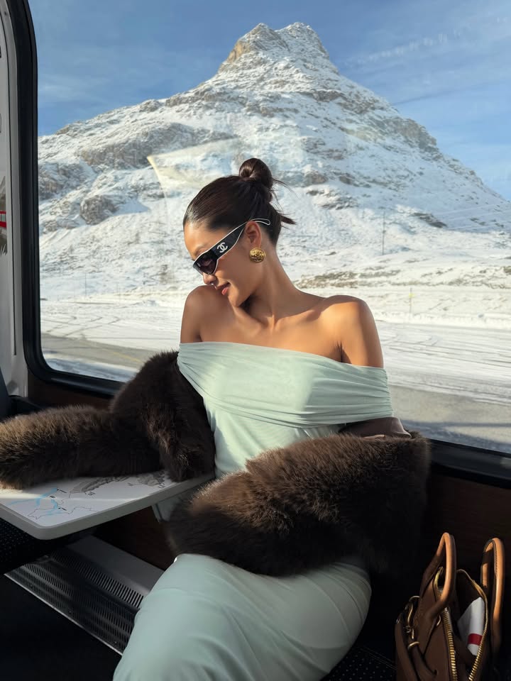 แนท - อนิพรณ์  เฉลิมบูรณะวงศ์