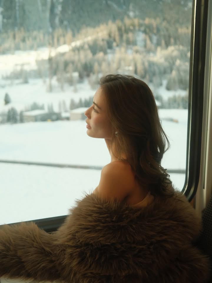 แนท - อนิพรณ์  เฉลิมบูรณะวงศ์