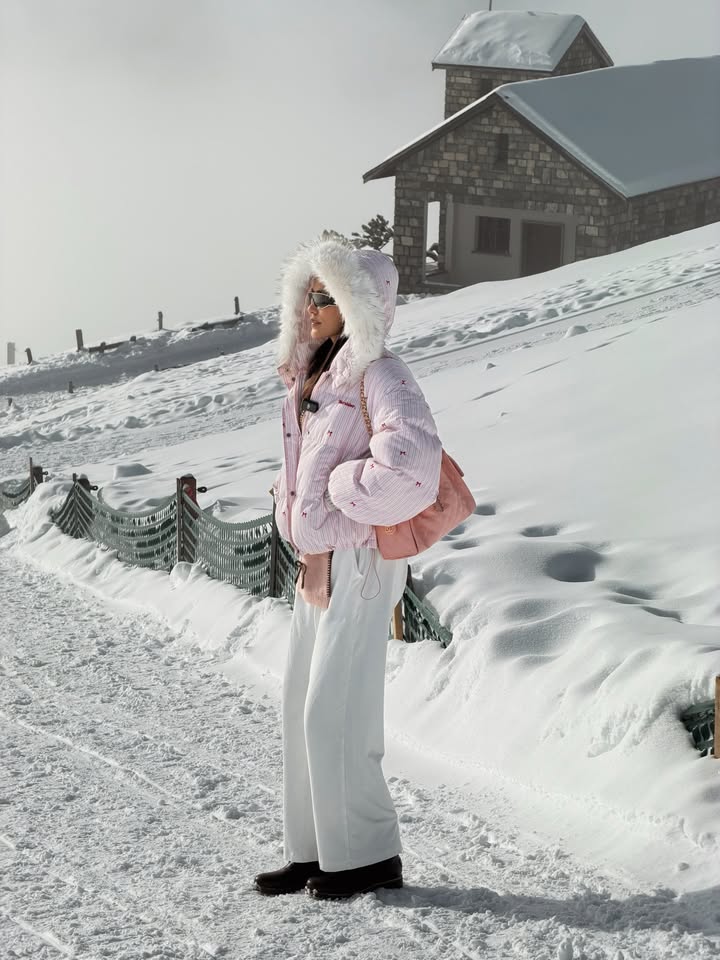 แนท - อนิพรณ์  เฉลิมบูรณะวงศ์