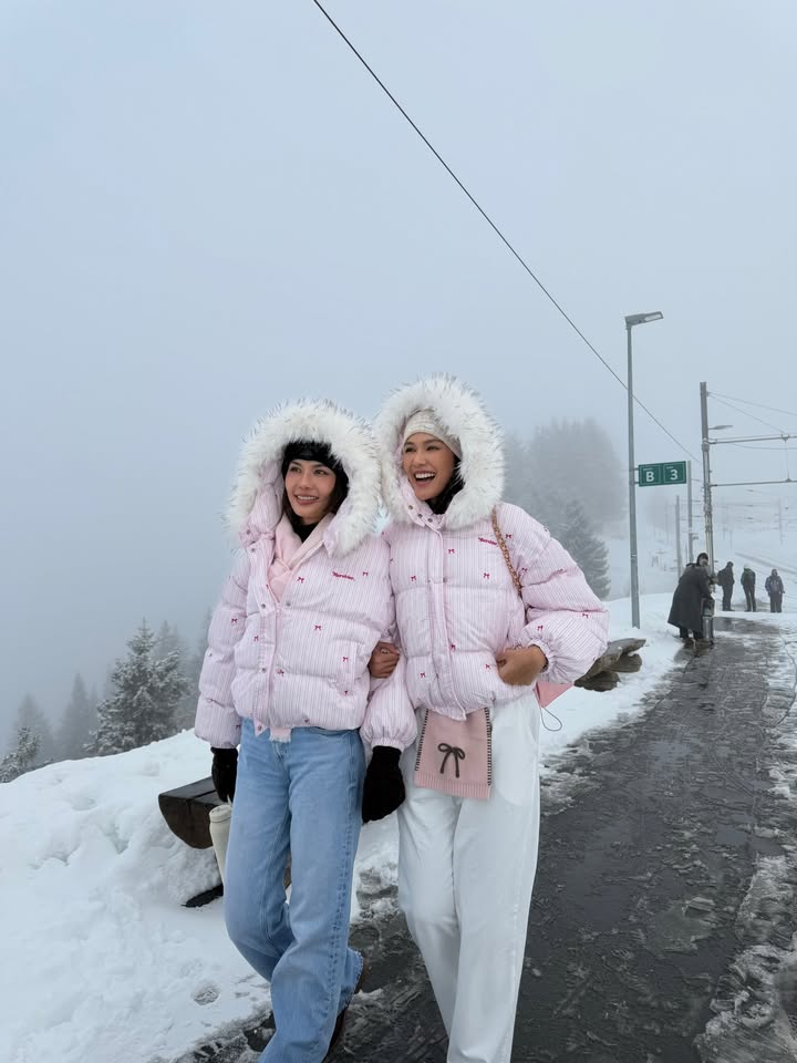 แนท - อนิพรณ์  เฉลิมบูรณะวงศ์