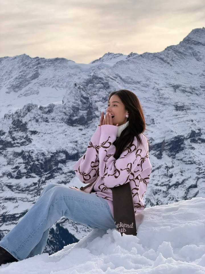 แนท - อนิพรณ์  เฉลิมบูรณะวงศ์