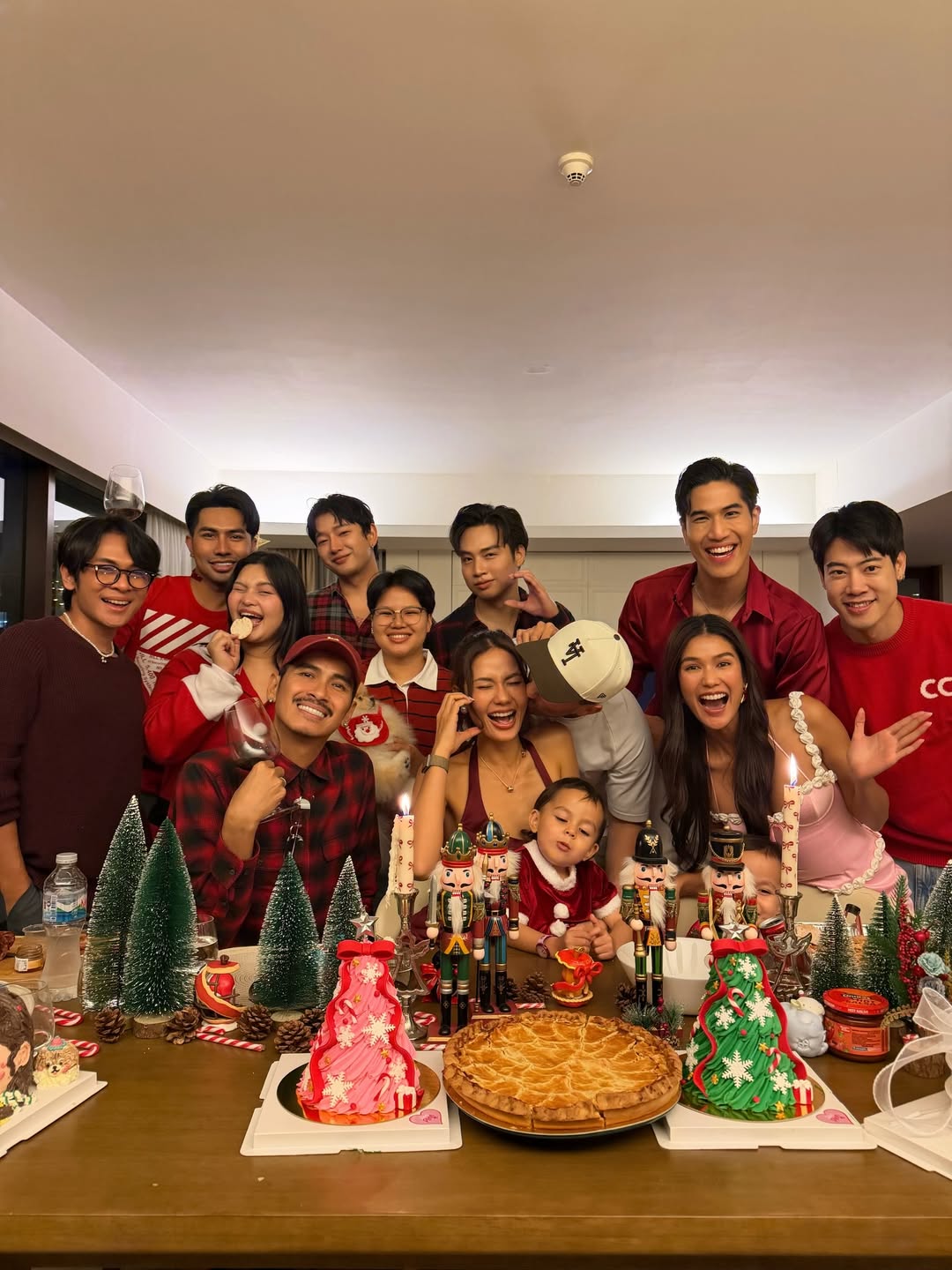 แนท - อนิพรณ์  เฉลิมบูรณะวงศ์