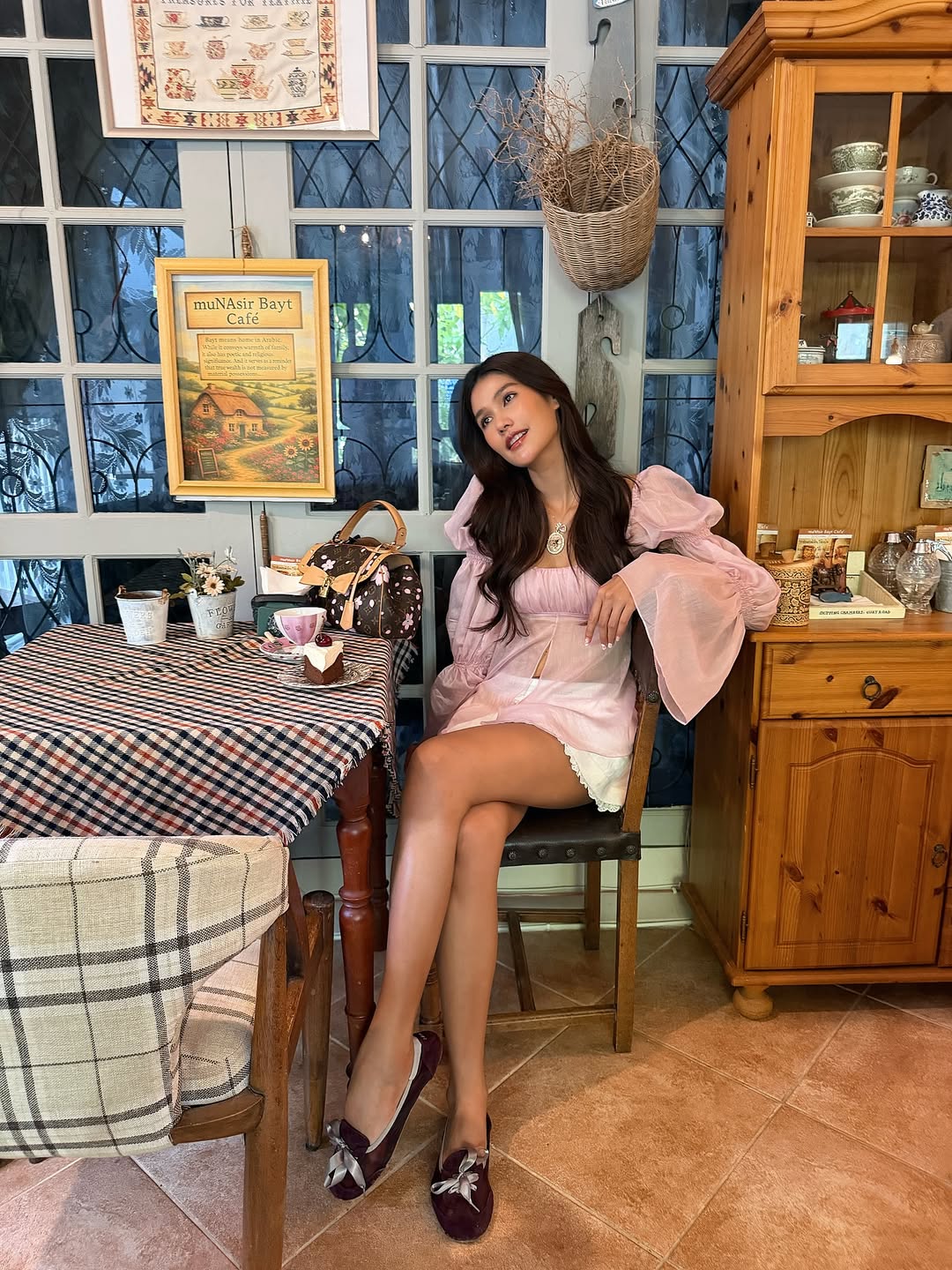 แนท - อนิพรณ์  เฉลิมบูรณะวงศ์