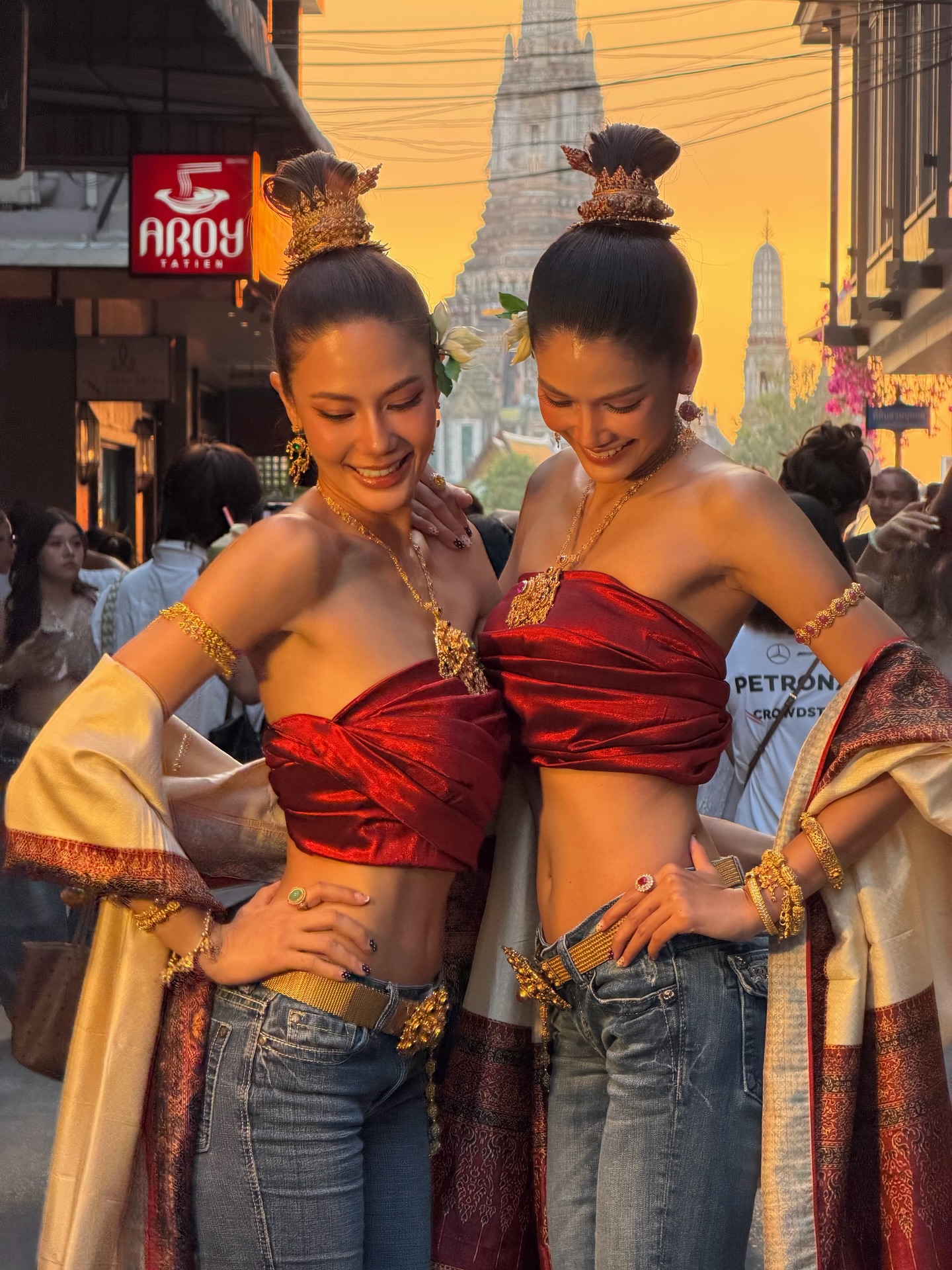 แนท - อนิพรณ์  เฉลิมบูรณะวงศ์