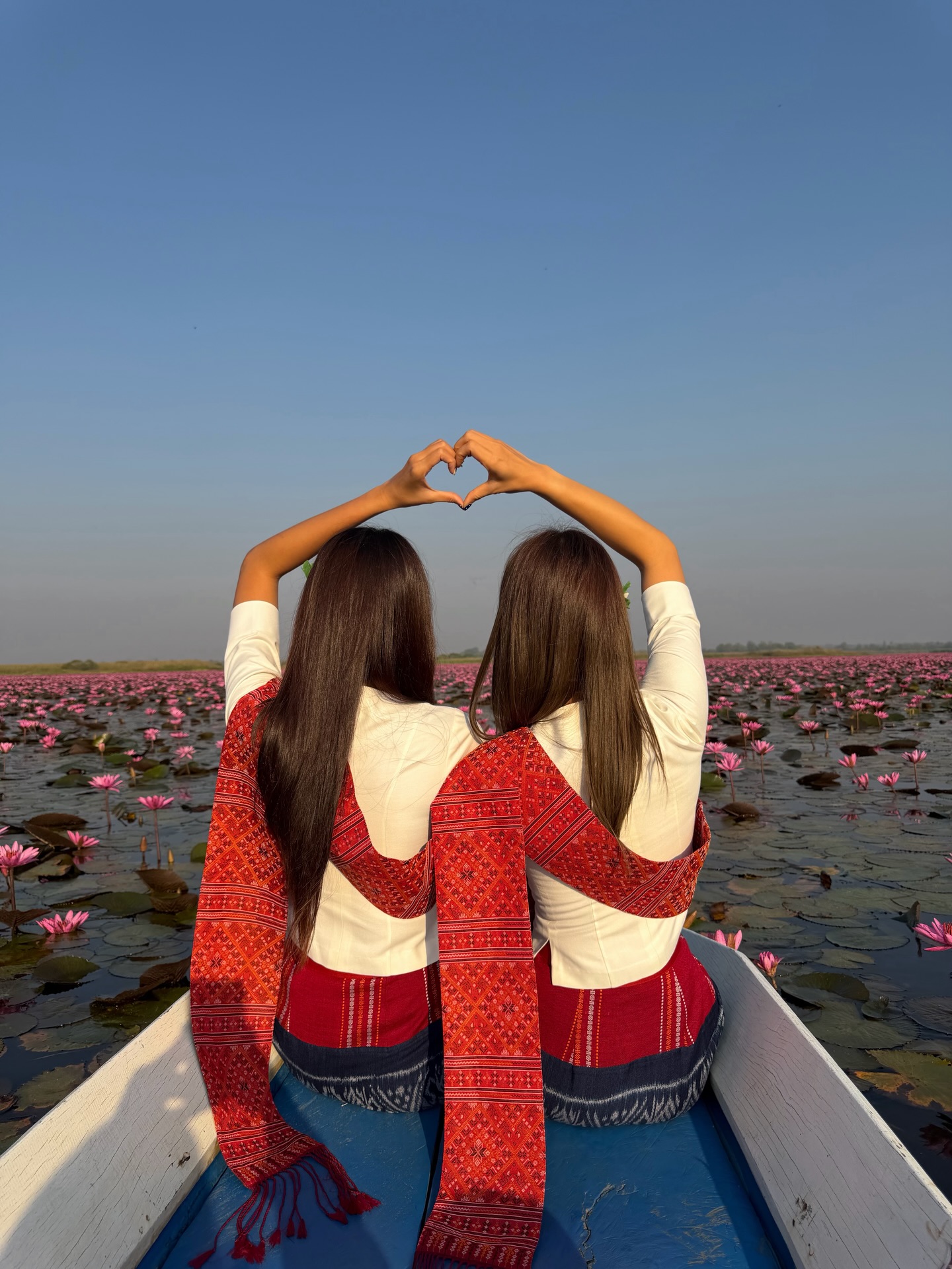 แนท - อนิพรณ์  เฉลิมบูรณะวงศ์