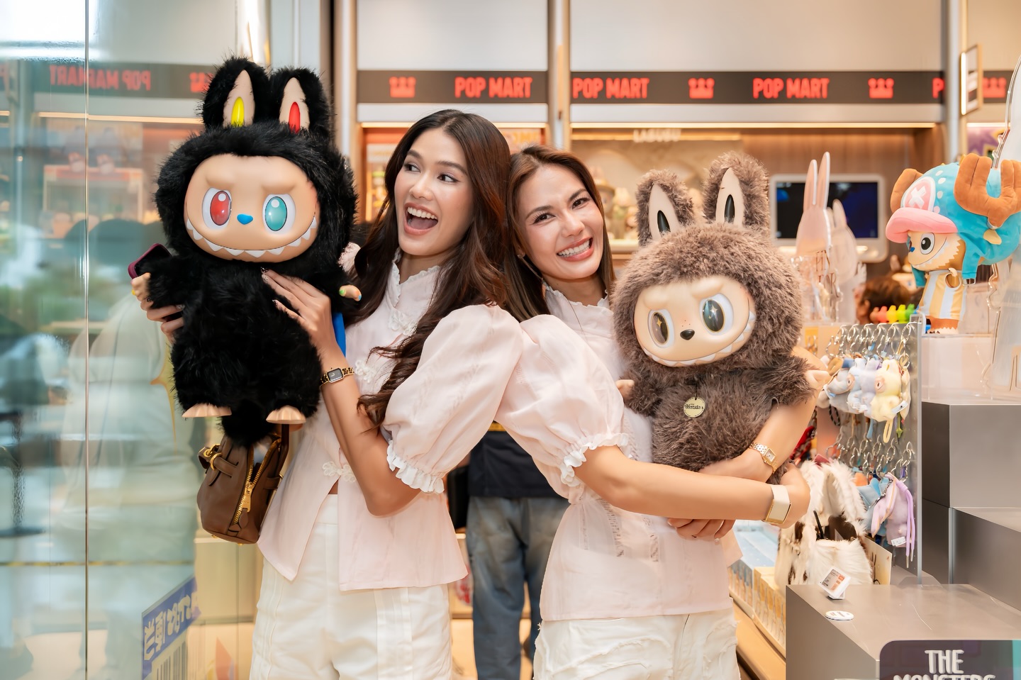 แนท - อนิพรณ์  เฉลิมบูรณะวงศ์