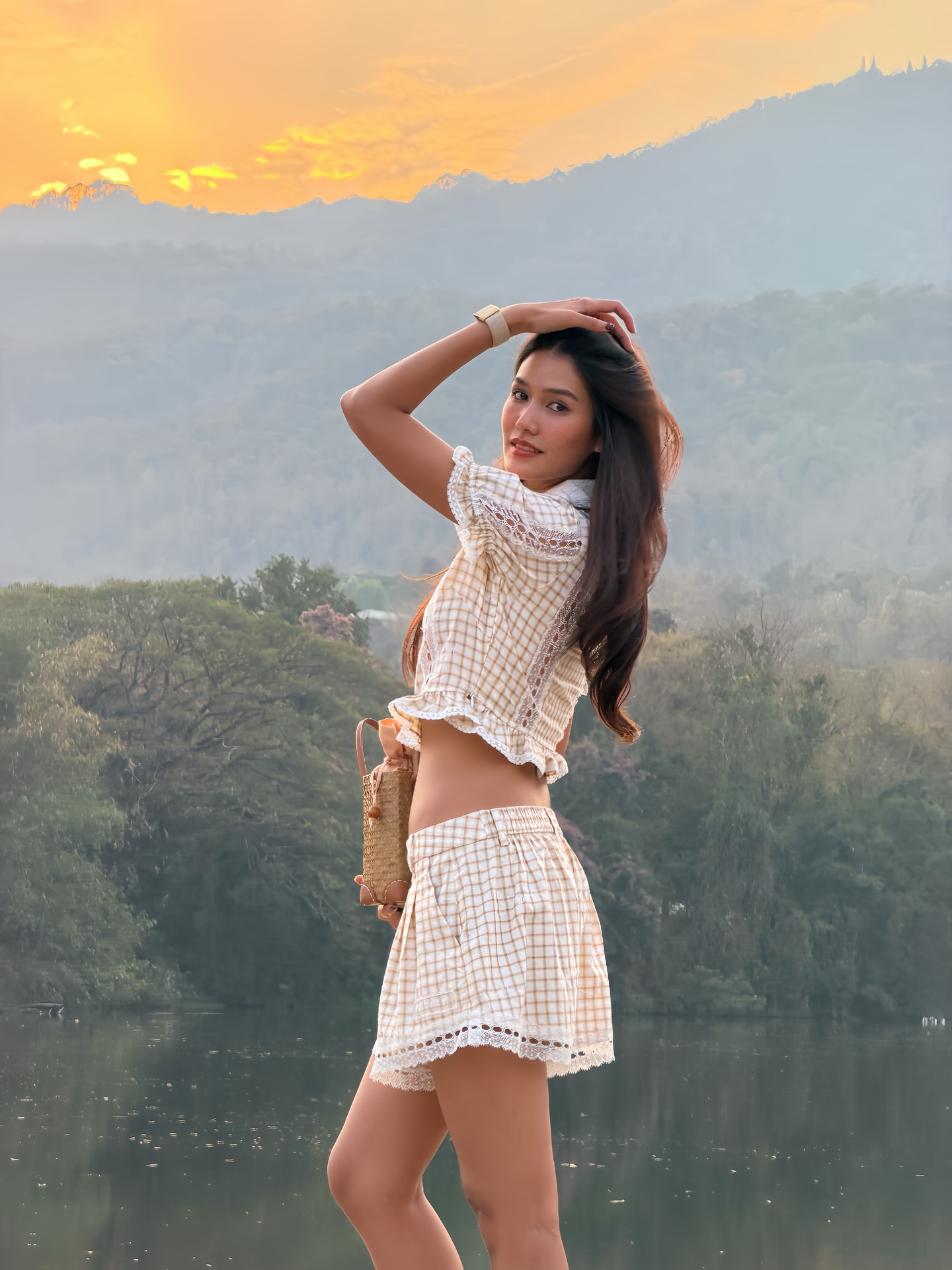 แนท - อนิพรณ์  เฉลิมบูรณะวงศ์