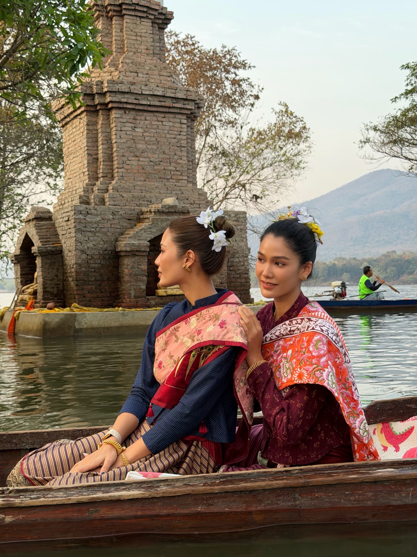 แนท - อนิพรณ์  เฉลิมบูรณะวงศ์