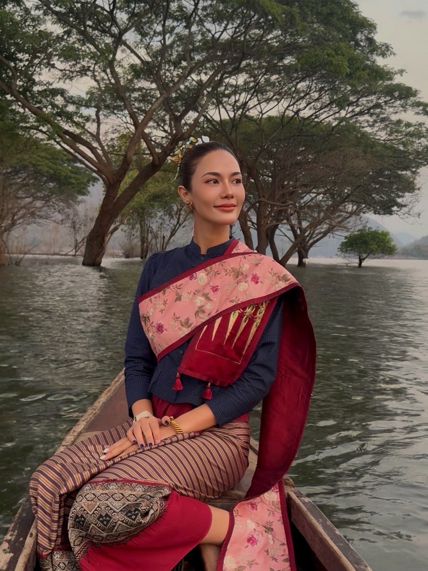 แนท - อนิพรณ์  เฉลิมบูรณะวงศ์